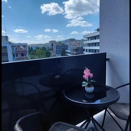 Nová Rezidencia S Parkovanim Appartamento *